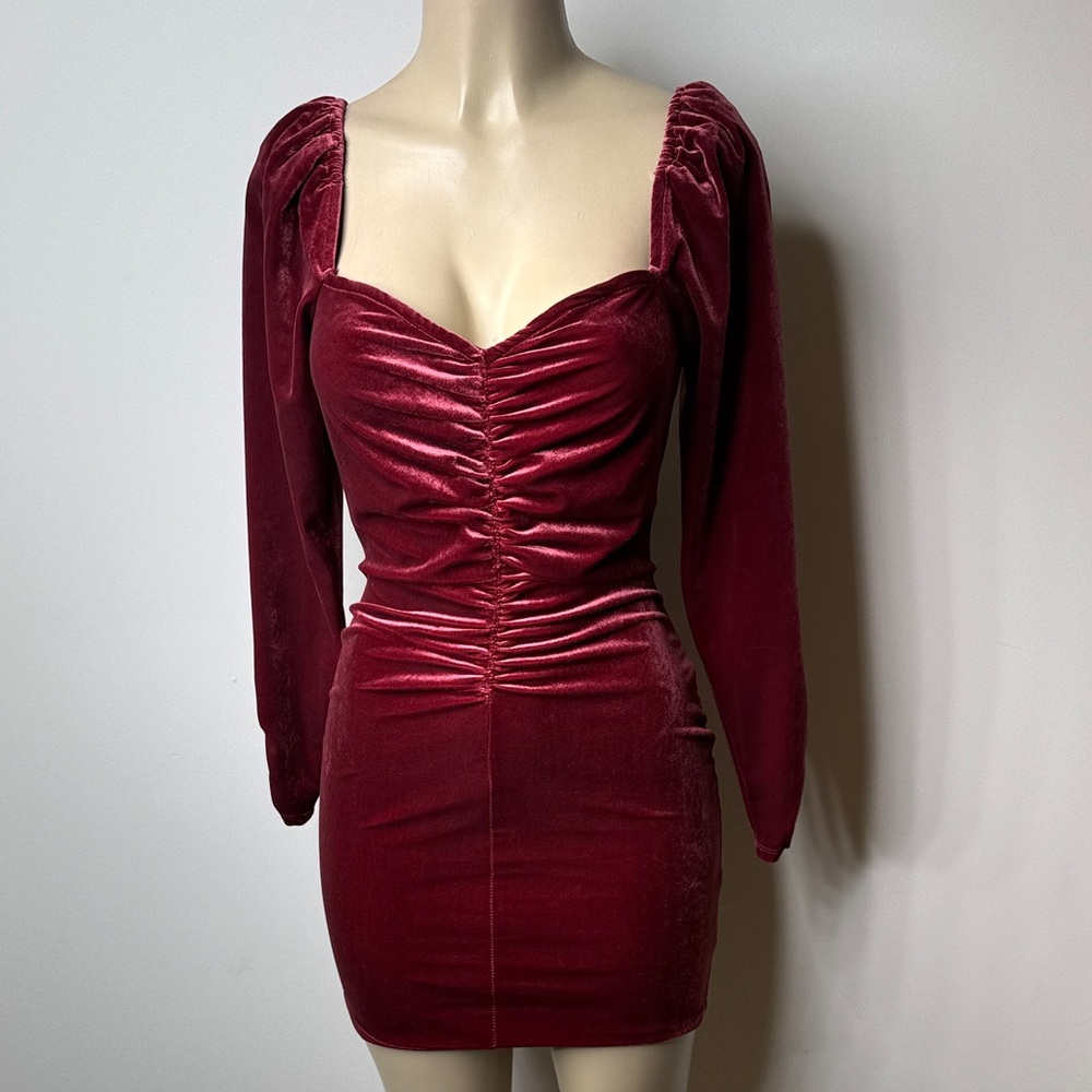Astr Burgundy Velvet Long-Sleeve Ruched Bodycon Dress